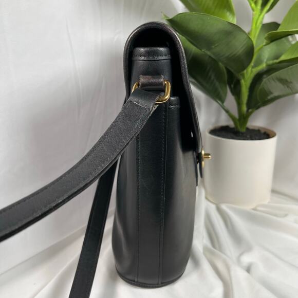 SOLD Coach Vintage Bradley Bucket Camera Bag USA Made Gold Hardware Turnlock - Picture 8 of 14